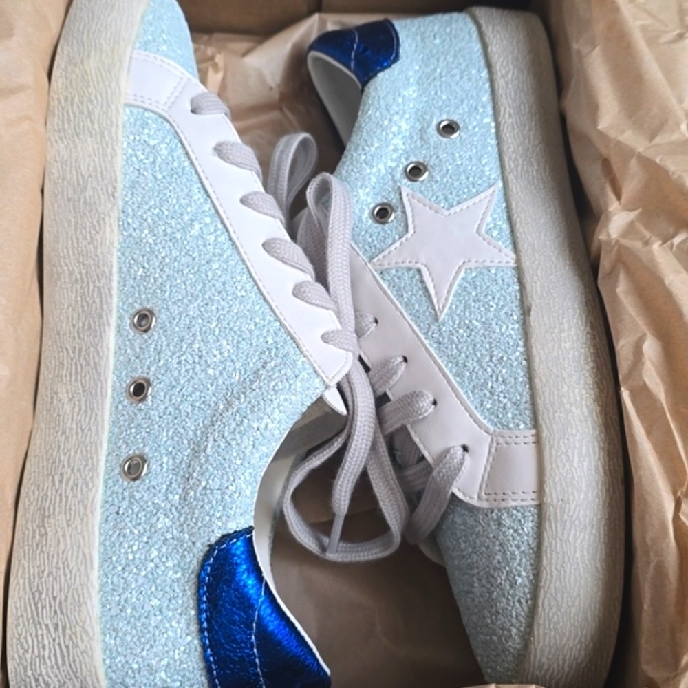 Mi.iM Skyla Light Green Lace-up Glitter Star Sneakers - Picture 14 of 14